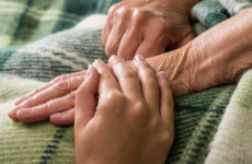 Geriatrie_Arzt_Patient_Hände