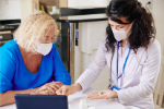 Allgemeinmedizin Ordination , Ärztin und Patientin 