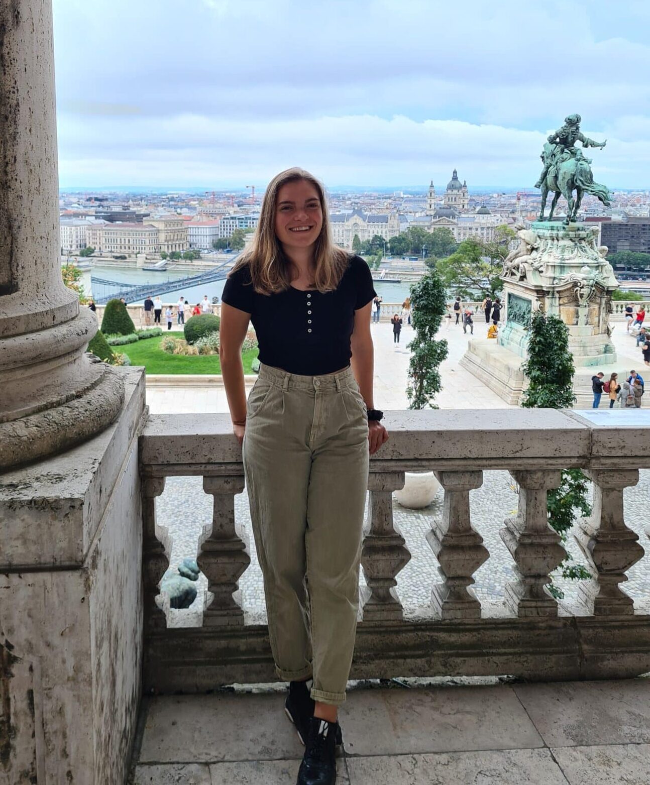 © Emilia Wuketich; Aussicht vom Burgpalast auf das Eugen-von-Savoyen-Denkmal